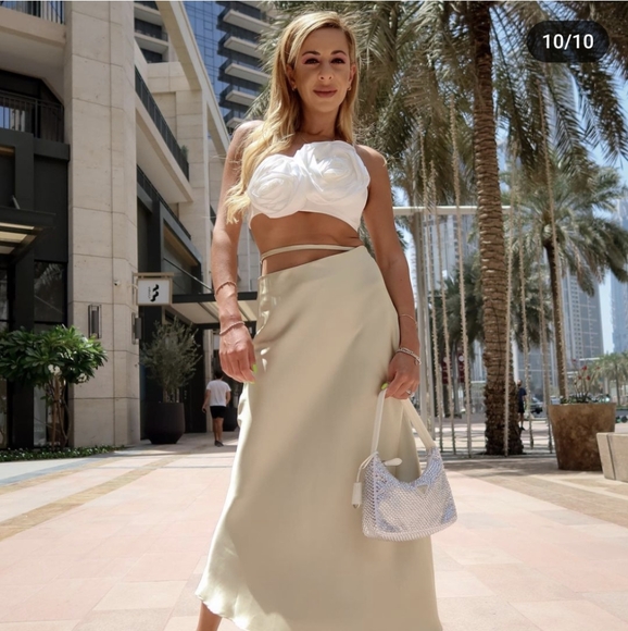 Zara satin finish midi skirt - Picture 7 of 17